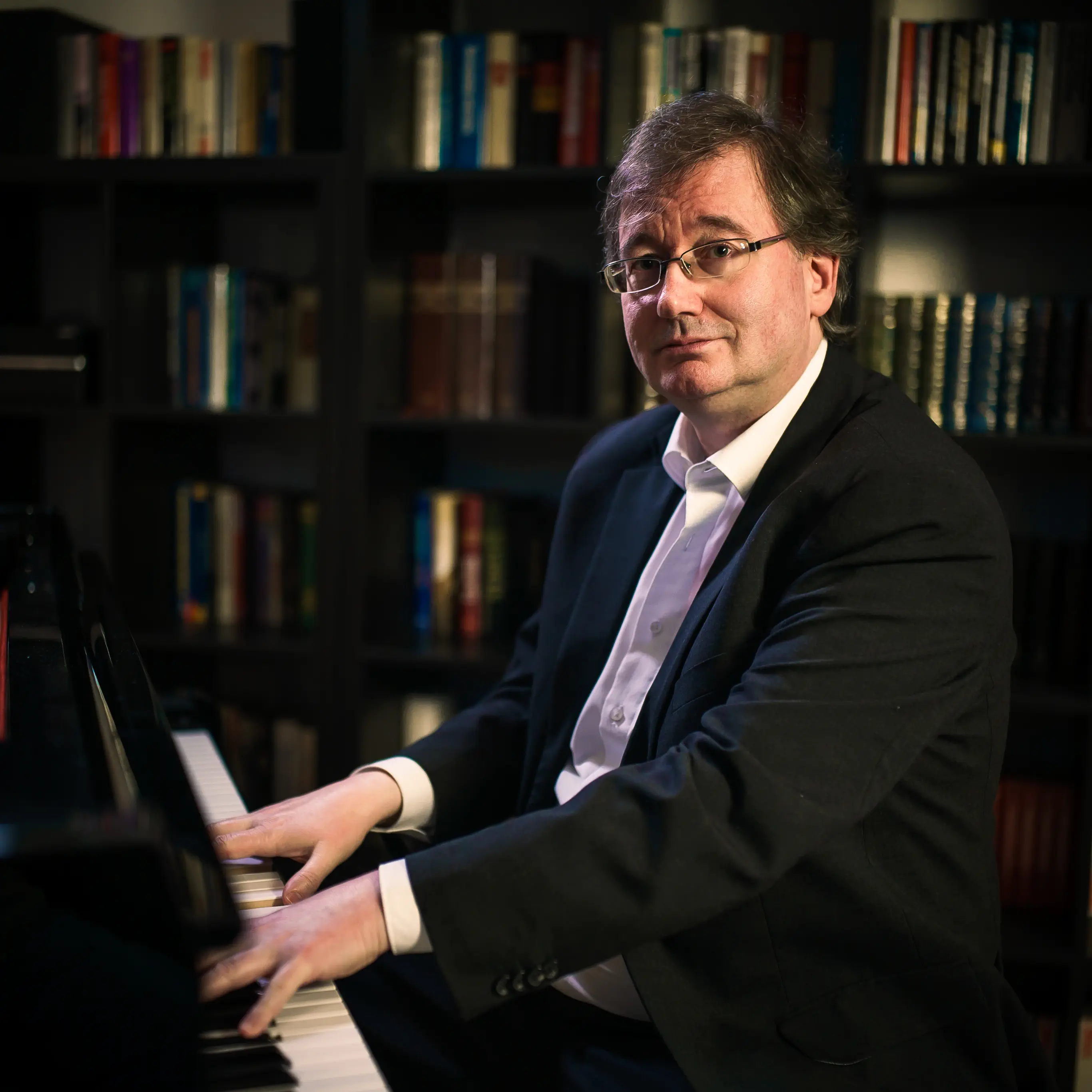 Leonhard Baumert am Klavier